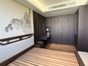 护墙板